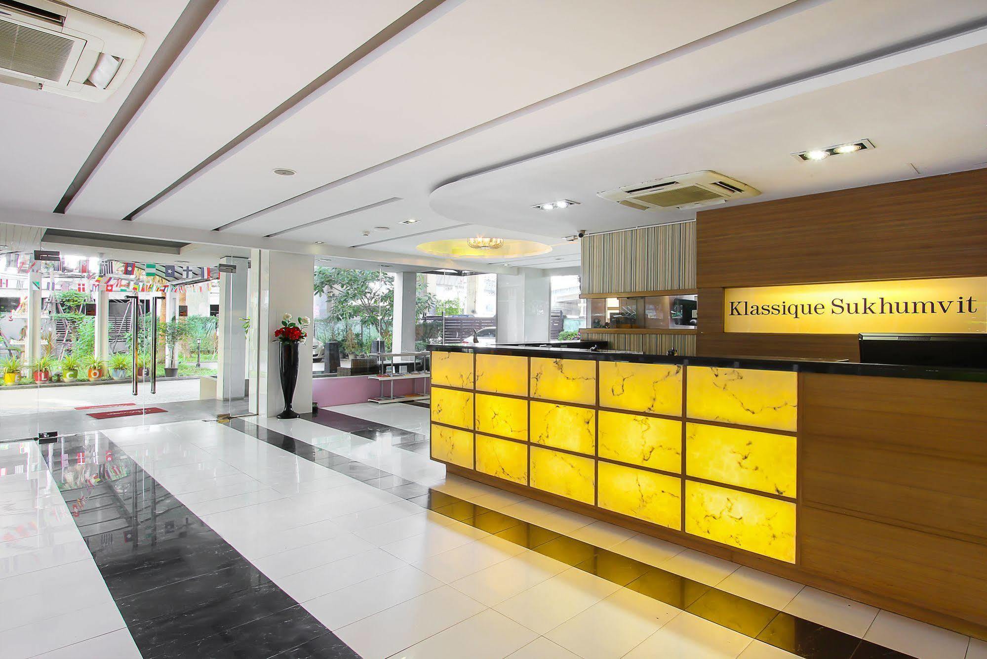 Klassique Sukhumvit Banguecoque Exterior foto